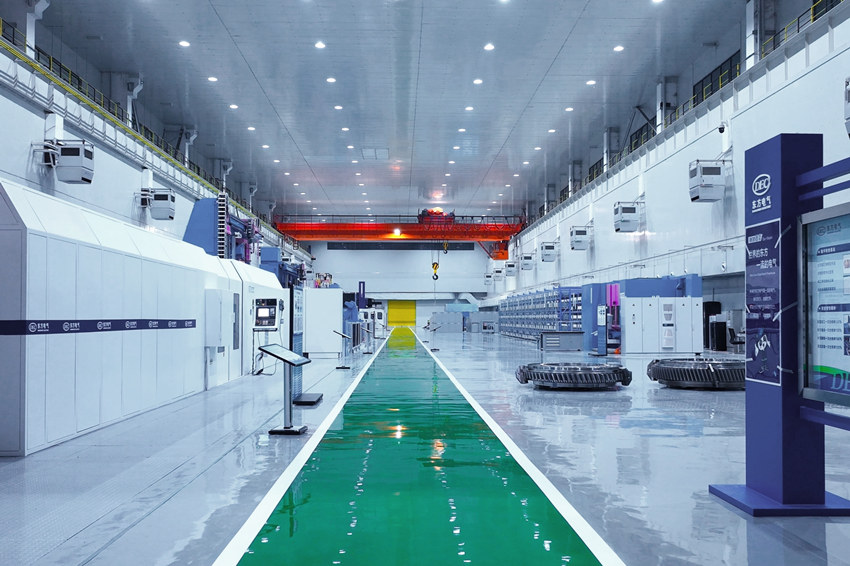 國內(nèi)首個燃機(jī)智慧制造基地輪盤智能加工產(chǎn)線。于喜寶供圖